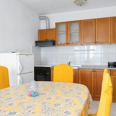 Apartments By The Sea Poljica, Trogir - 19316 Marina Room photo